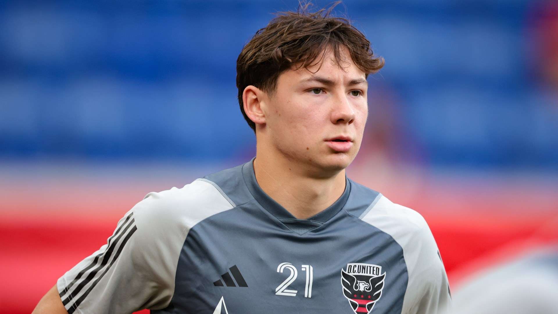 而沙特由此 而沙特由此